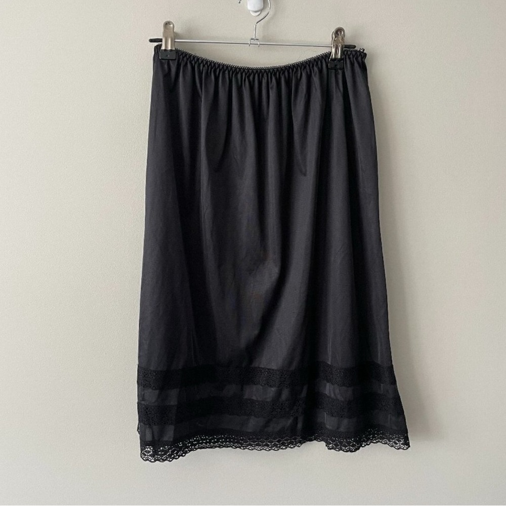 TRULY Vintage Lingerie Half Slip  Skirt with Lace Black Woman’s Size L